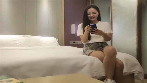 【3000包夜学生妹】酒店激情实录 高颜值苗条身段 蜜桃臀纤细美腿缠绕腰肢